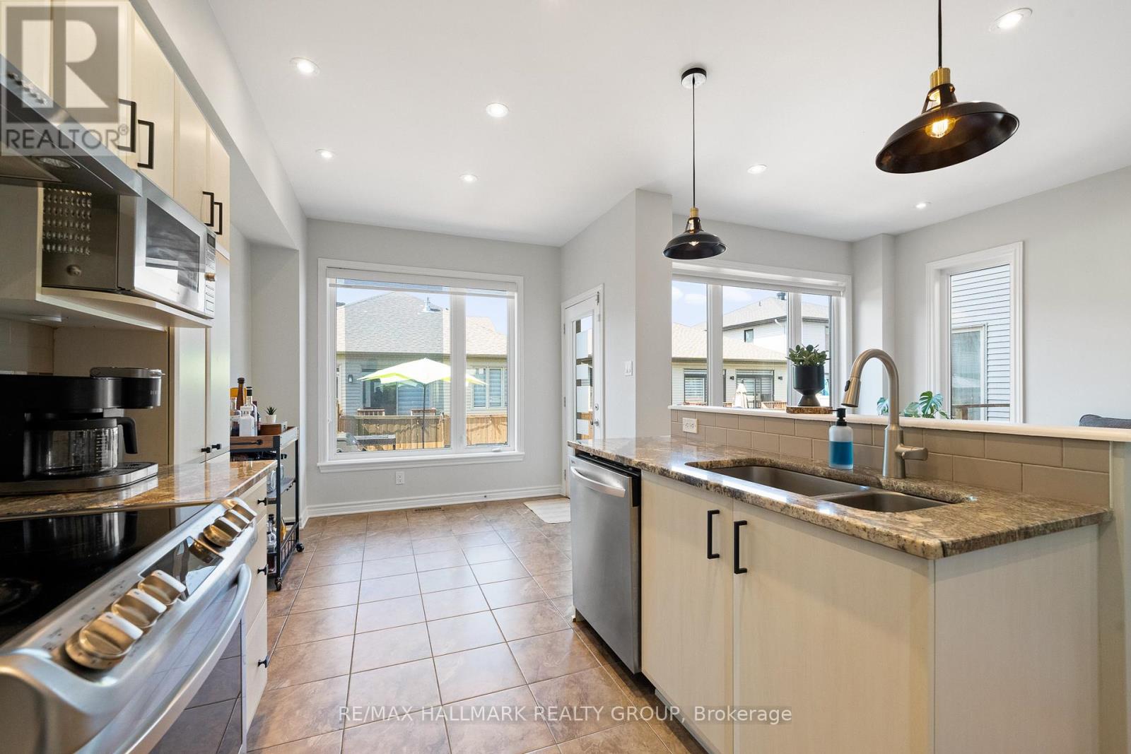 735 Morningstar Way, Ottawa, Ontario  K1W 0G6 - Photo 16 - X12962534