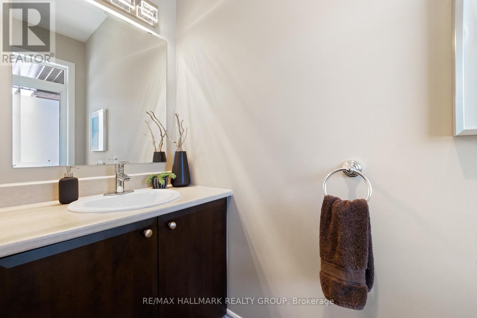 735 Morningstar Way, Ottawa, Ontario  K1W 0G6 - Photo 5 - X12962534