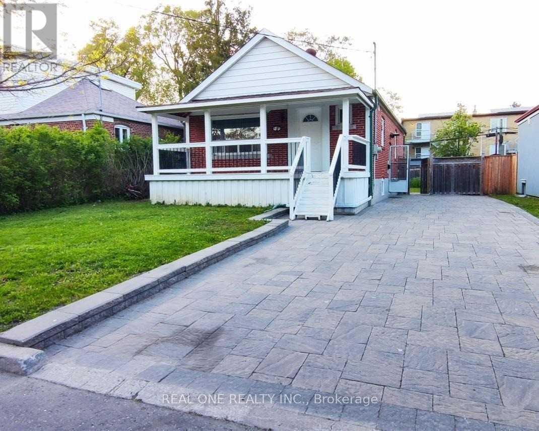 Lower - 42 Cadillac Avenue, Toronto, Ontario  M3H 1S2 - Photo 11 - C12962492