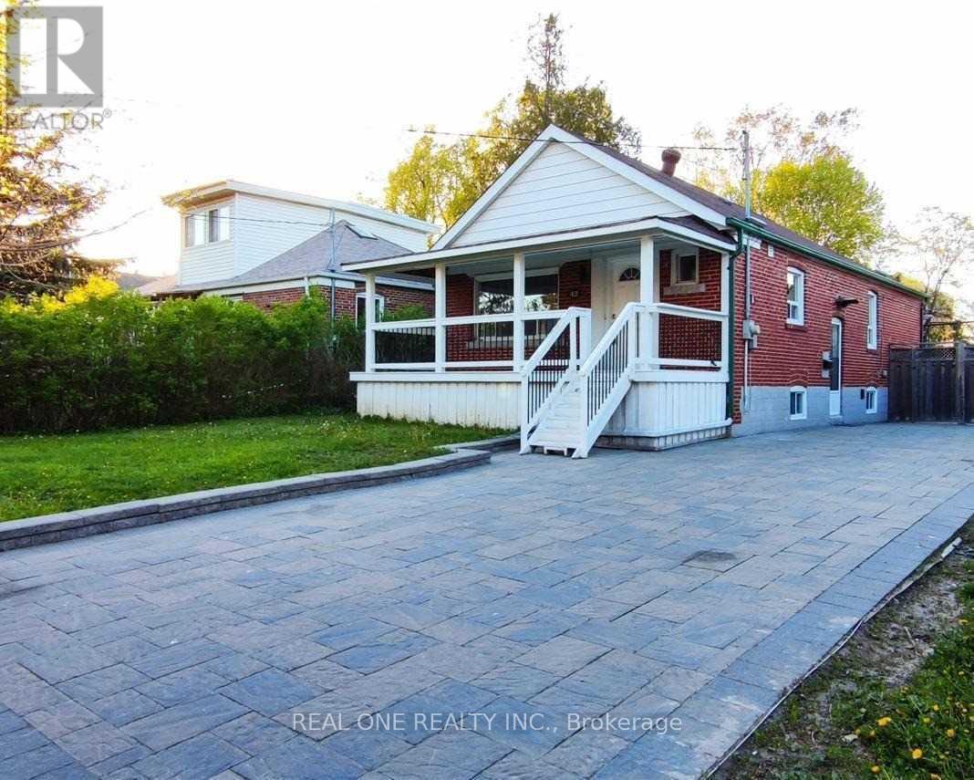 Lower - 42 Cadillac Avenue, Toronto, Ontario  M3H 1S2 - Photo 14 - C12962492