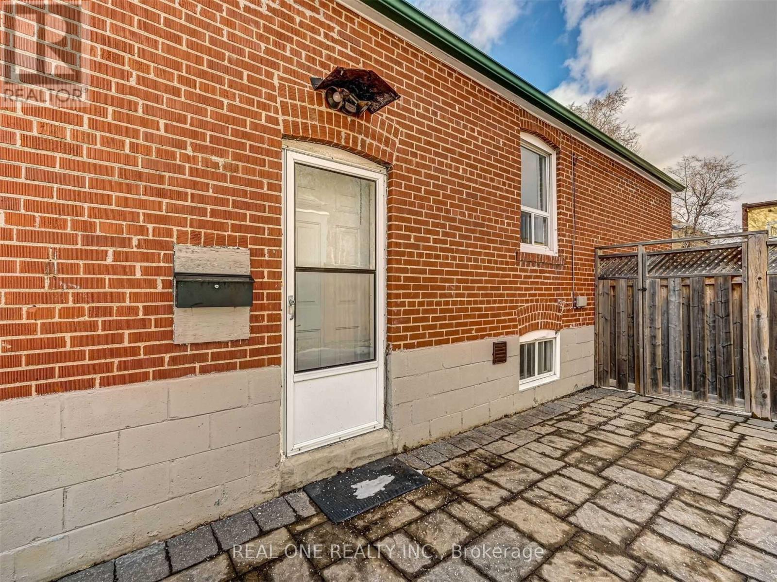 Lower - 42 Cadillac Avenue, Toronto, Ontario  M3H 1S2 - Photo 3 - C12962492