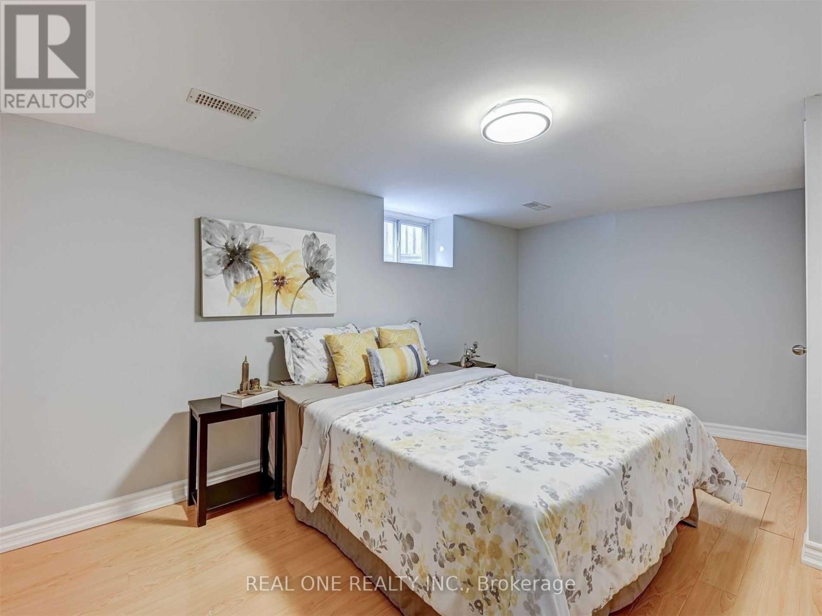 Lower - 42 Cadillac Avenue, Toronto, Ontario  M3H 1S2 - Photo 7 - C12962492