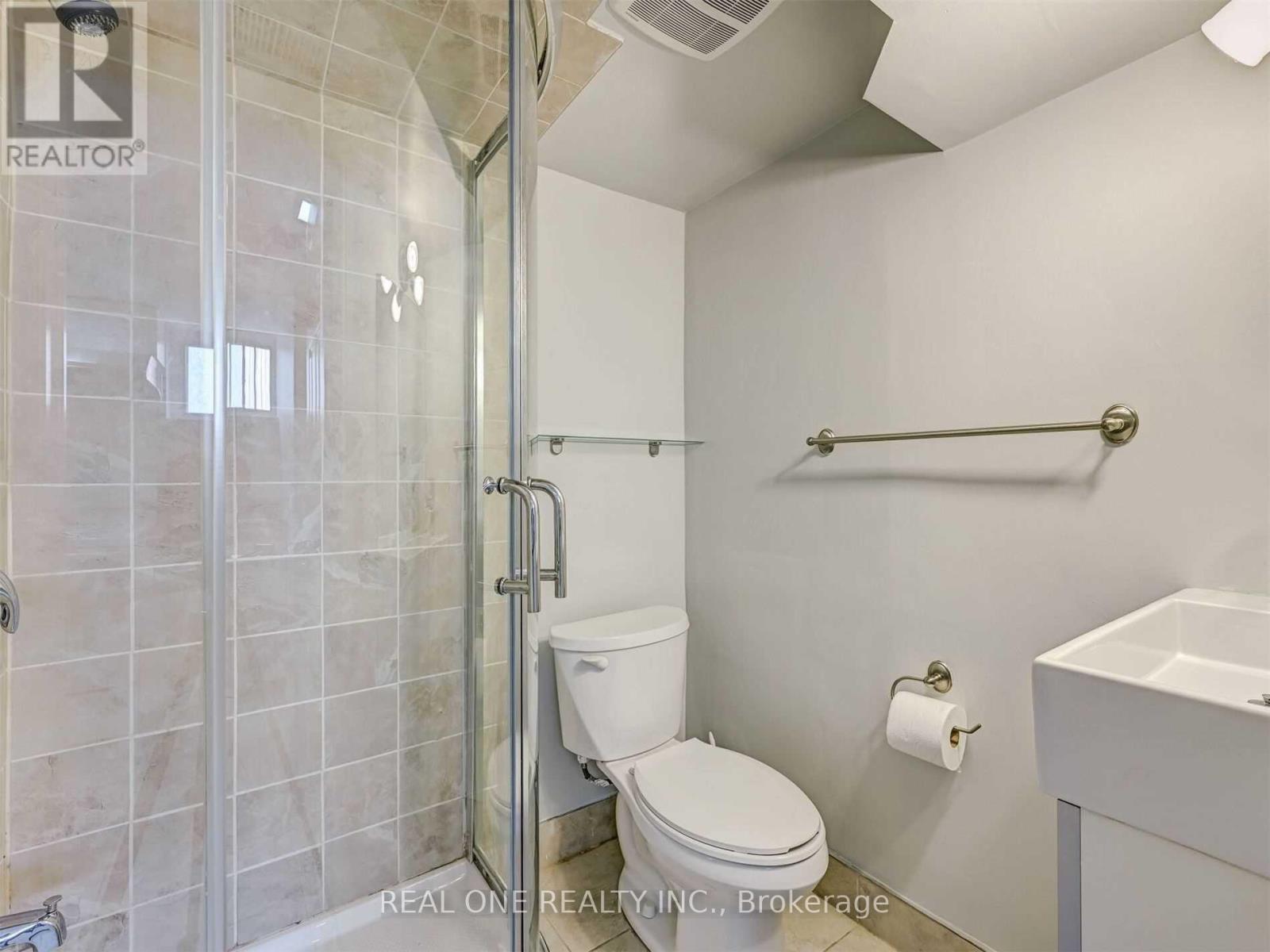 Lower - 42 Cadillac Avenue, Toronto, Ontario  M3H 1S2 - Photo 9 - C12962492