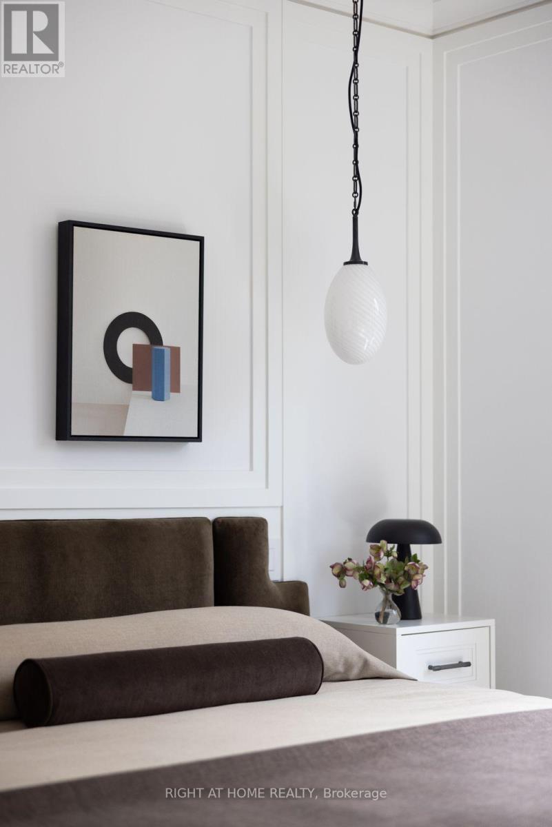 350b Walmer Road, Toronto, Ontario  M5R 2Y4 - Photo 21 - C12962510