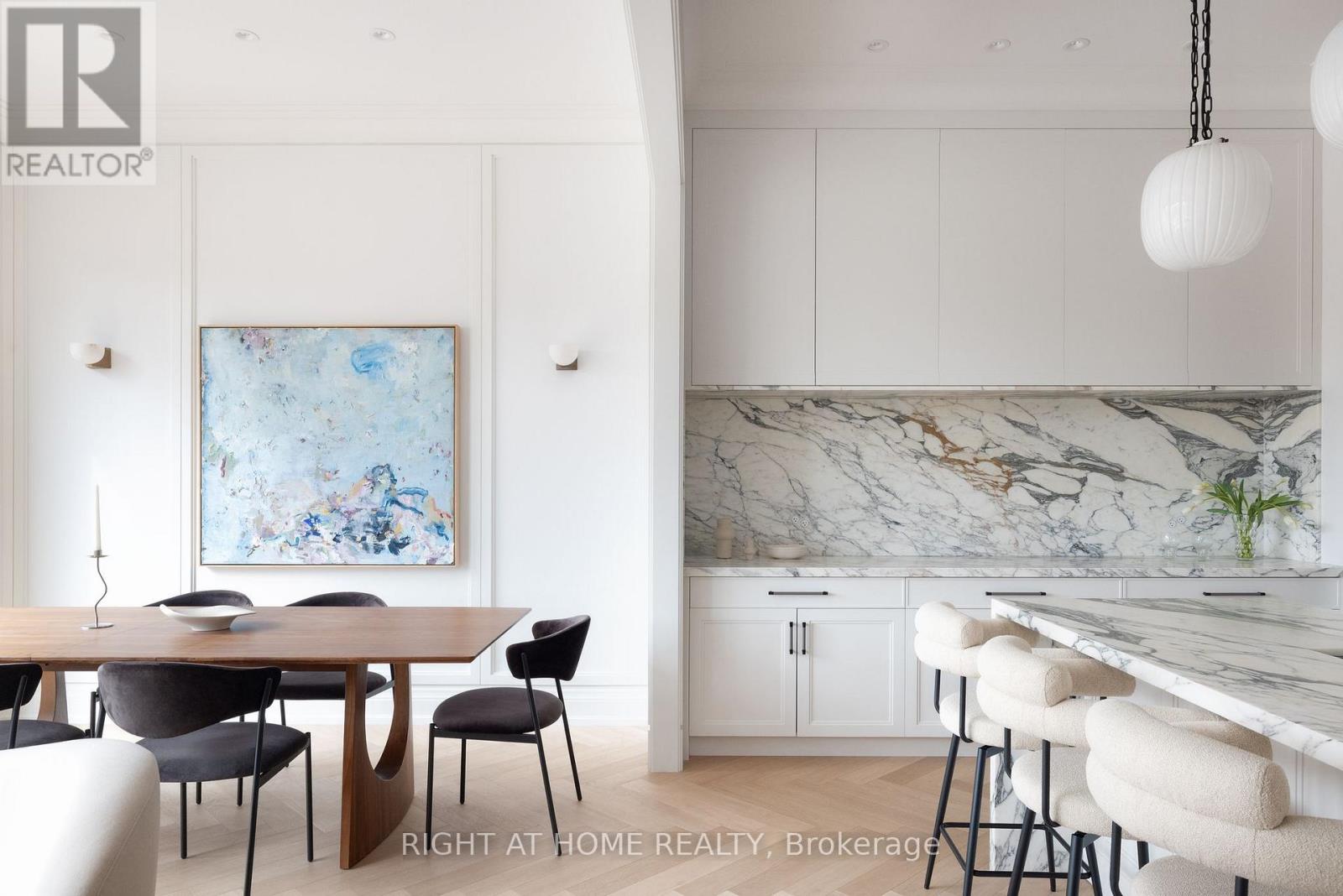 350b Walmer Road, Toronto, Ontario  M5R 2Y4 - Photo 8 - C12962510