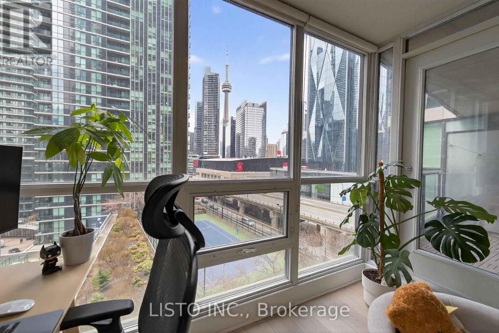 1013 - 16 Yonge Street, Toronto, Ontario  M5E 2A1 - Photo 14 - C12962516
