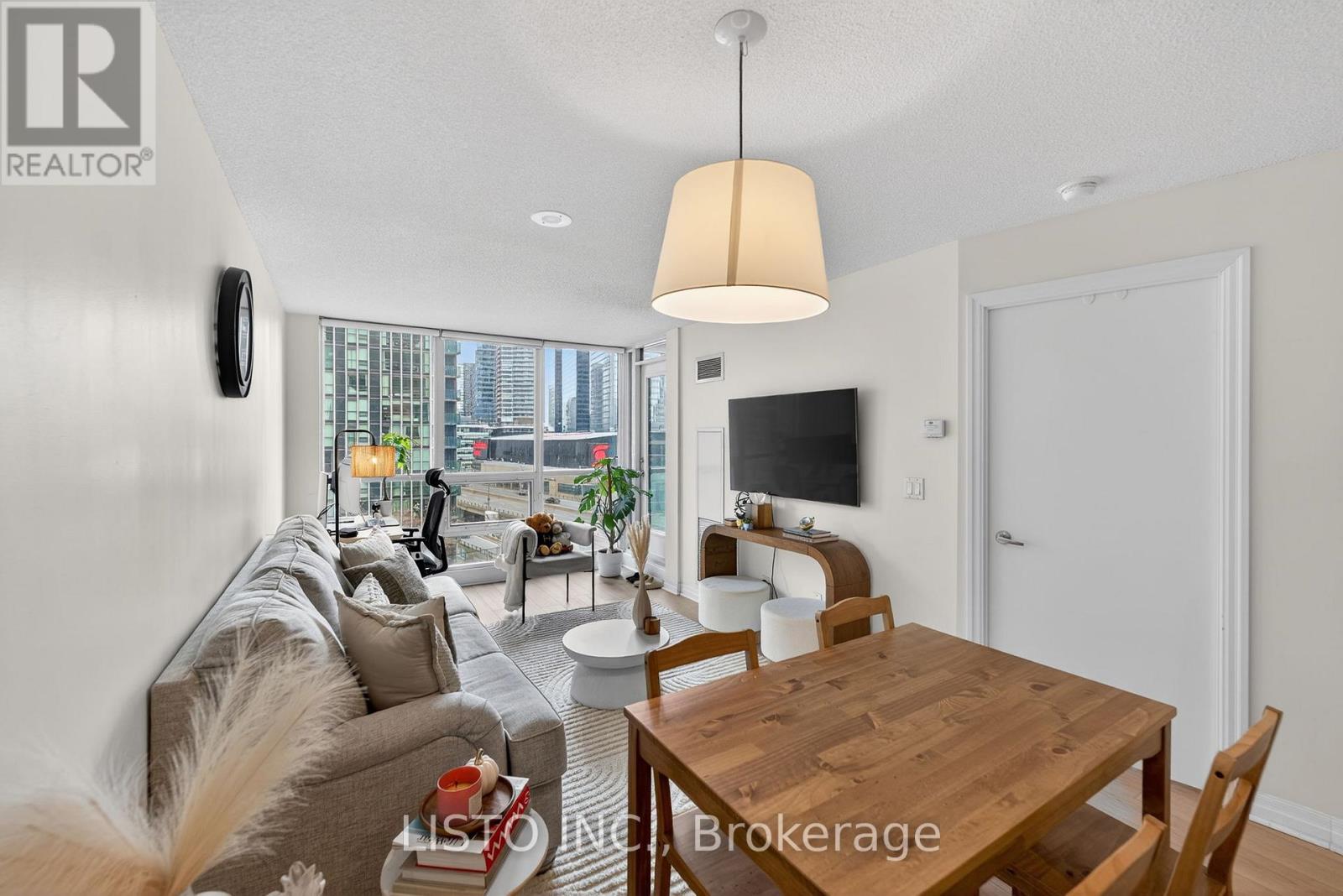 1013 - 16 Yonge Street, Toronto, Ontario  M5E 2A1 - Photo 9 - C12962516