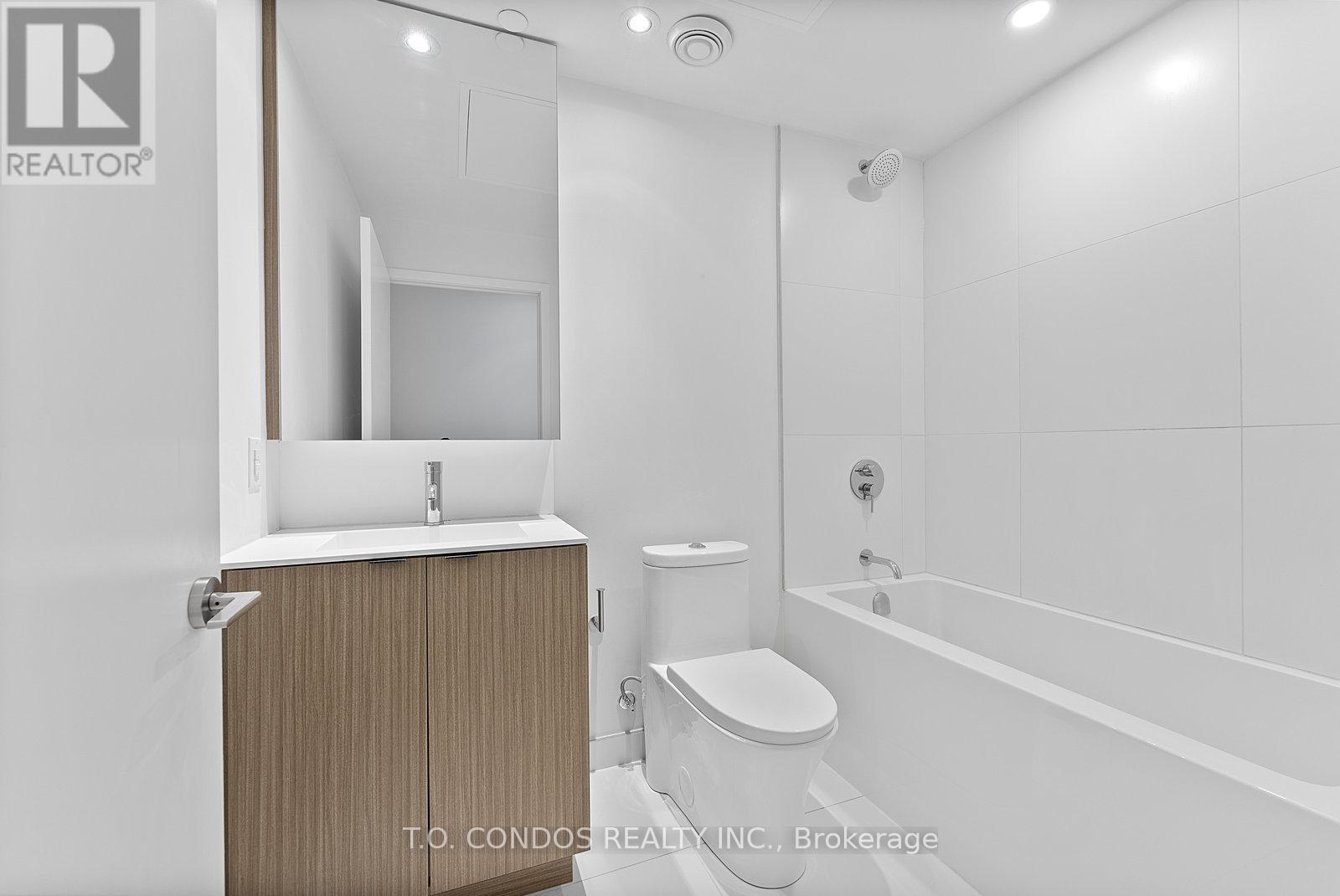 1019 - 20 Edward Street, Toronto, Ontario  M5G 1C9 - Photo 18 - C12962520