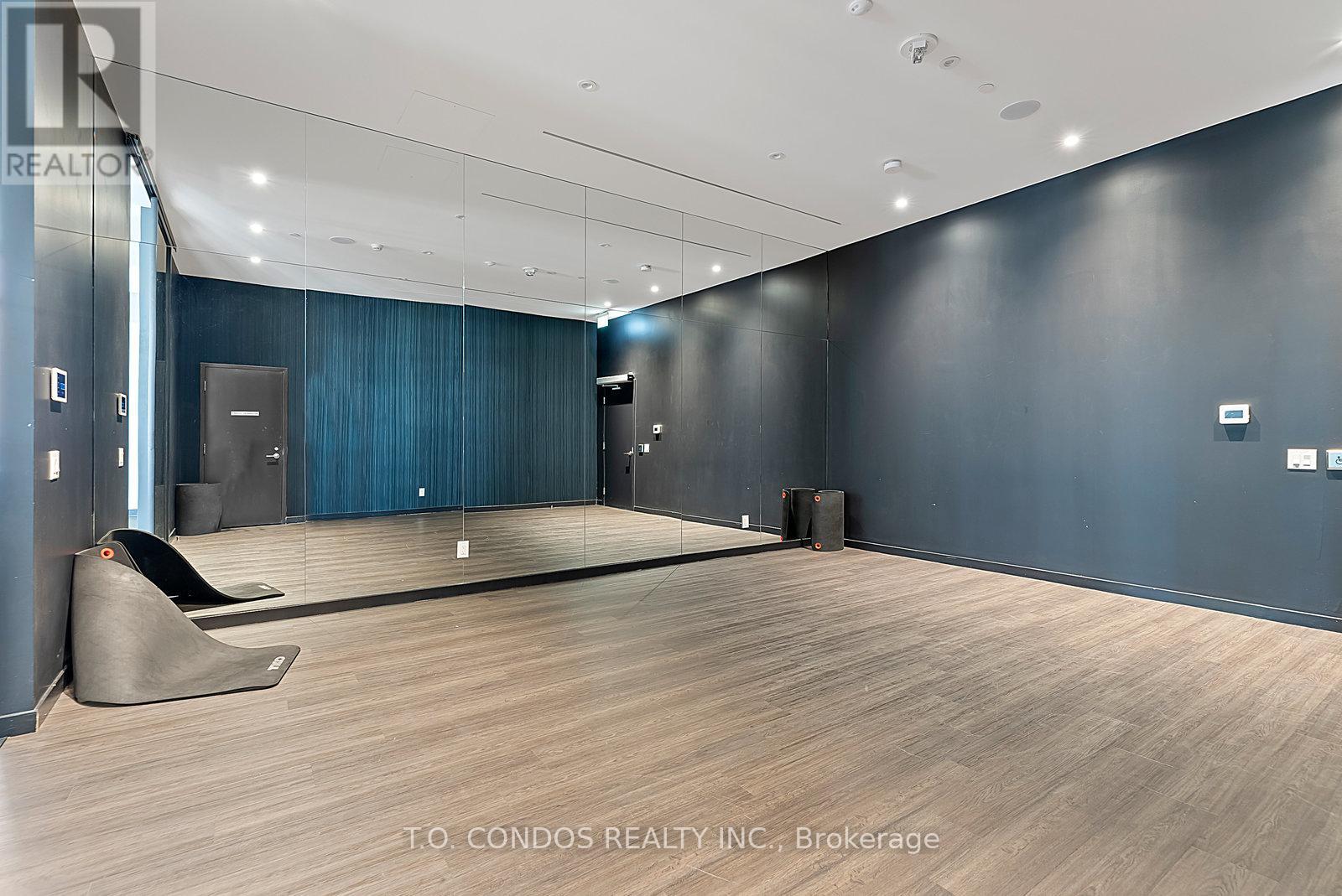 1019 - 20 Edward Street, Toronto, Ontario  M5G 1C9 - Photo 31 - C12962520