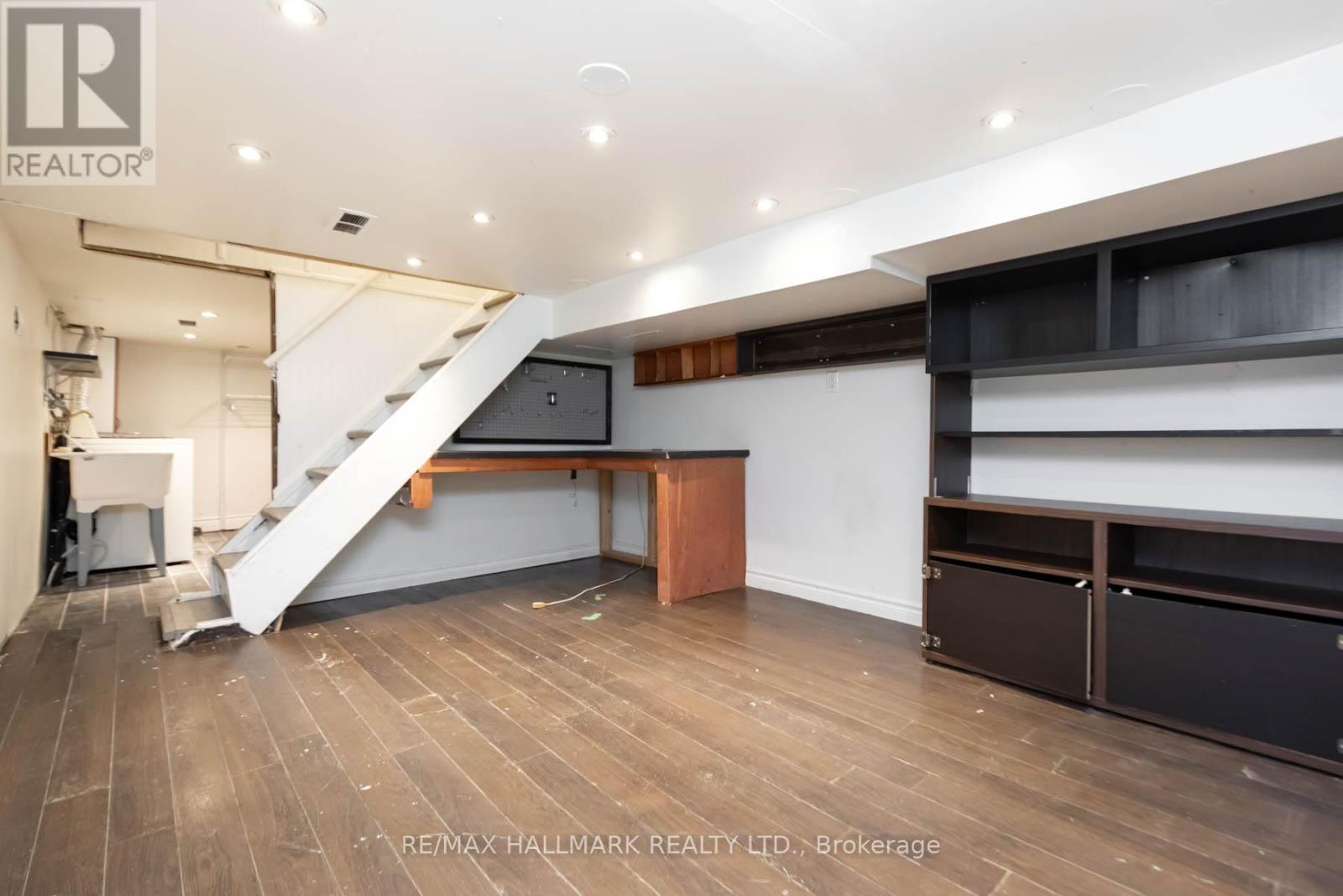 17 Mountalan Avenue, Toronto, Ontario  M4J 1H3 - Photo 29 - E12962502