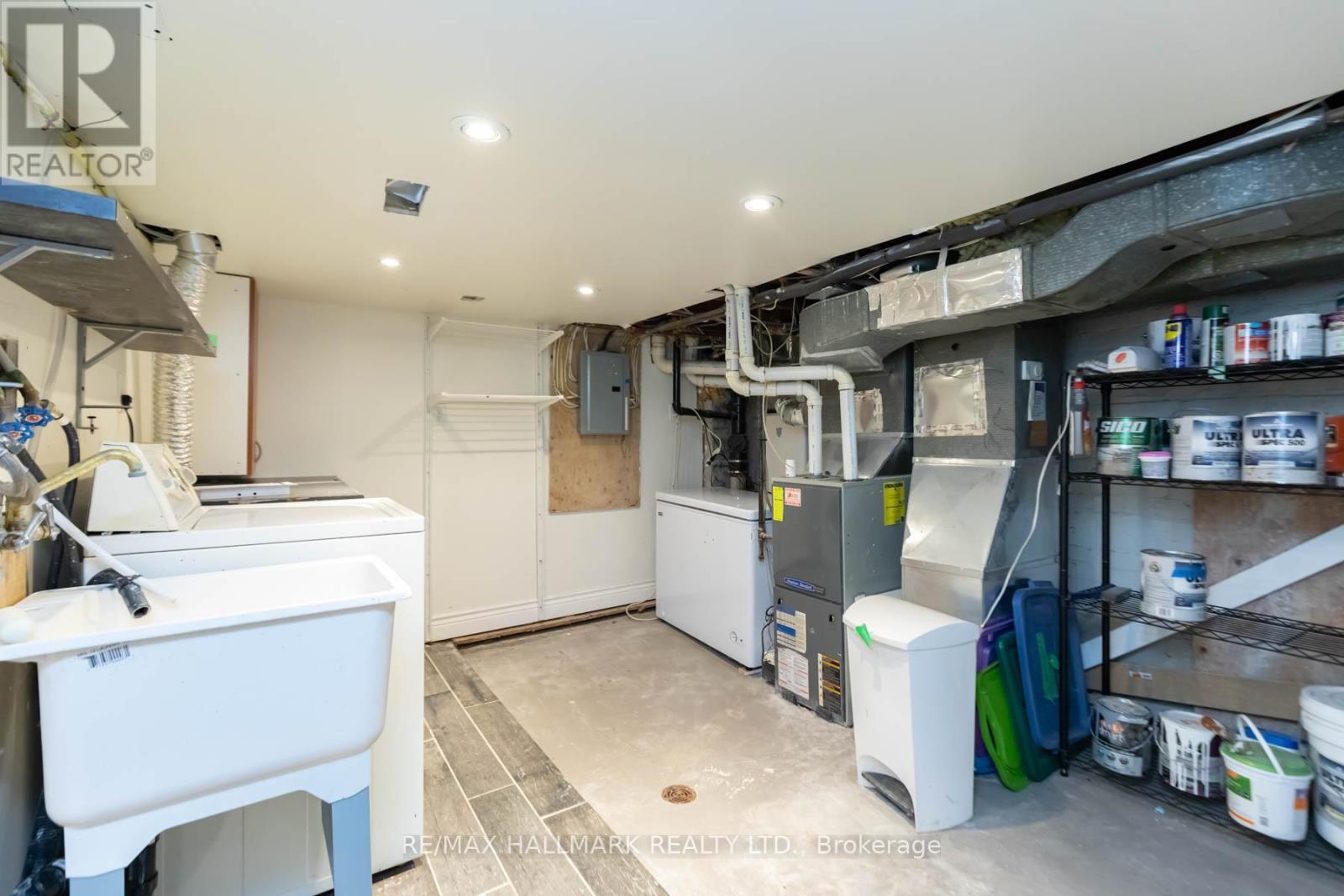 17 Mountalan Avenue, Toronto, Ontario  M4J 1H3 - Photo 31 - E12962502