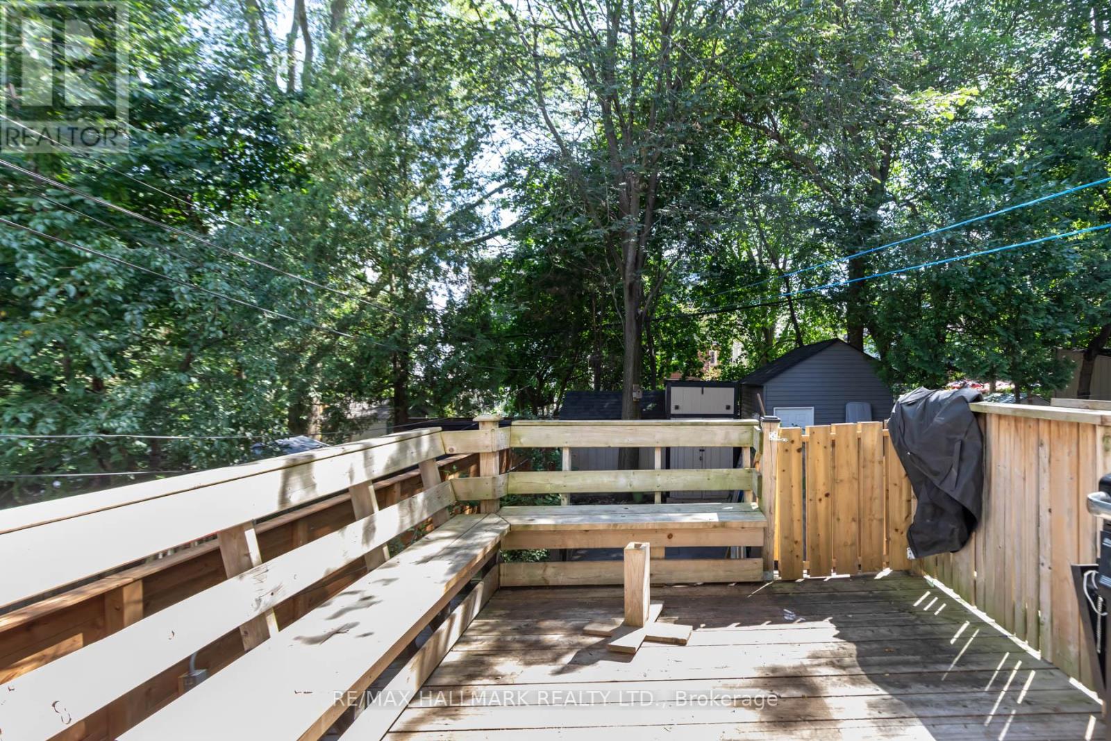 17 Mountalan Avenue, Toronto, Ontario  M4J 1H3 - Photo 33 - E12962502