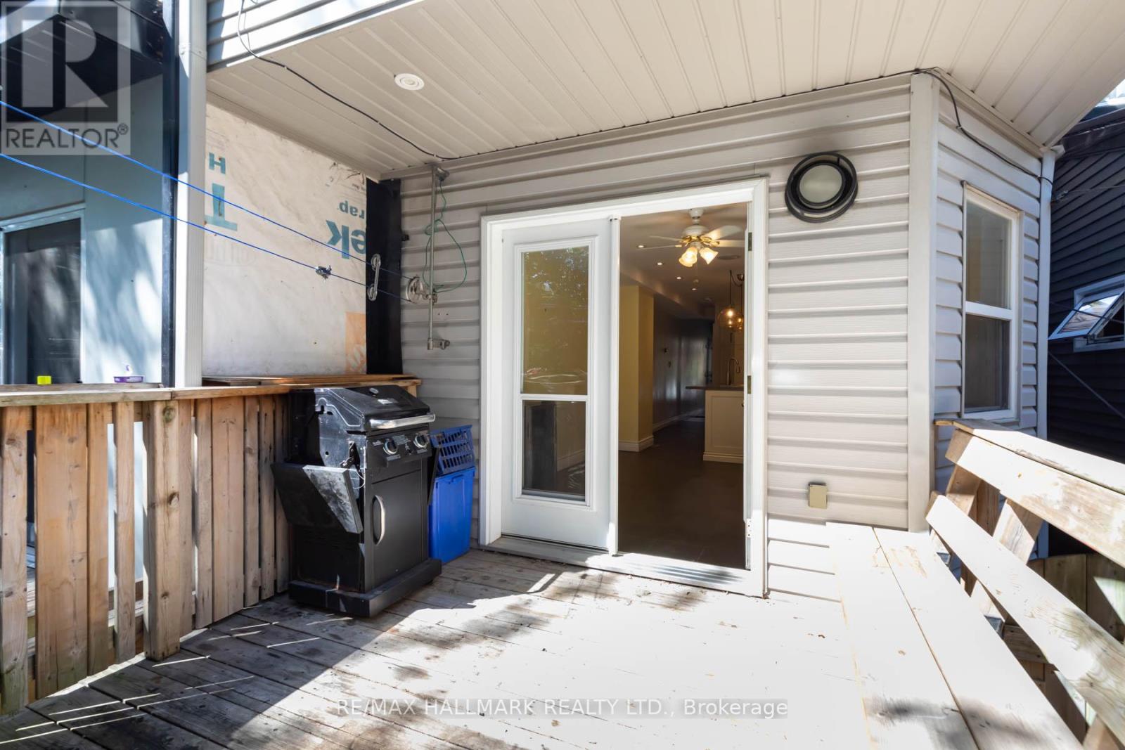 17 Mountalan Avenue, Toronto, Ontario  M4J 1H3 - Photo 34 - E12962502