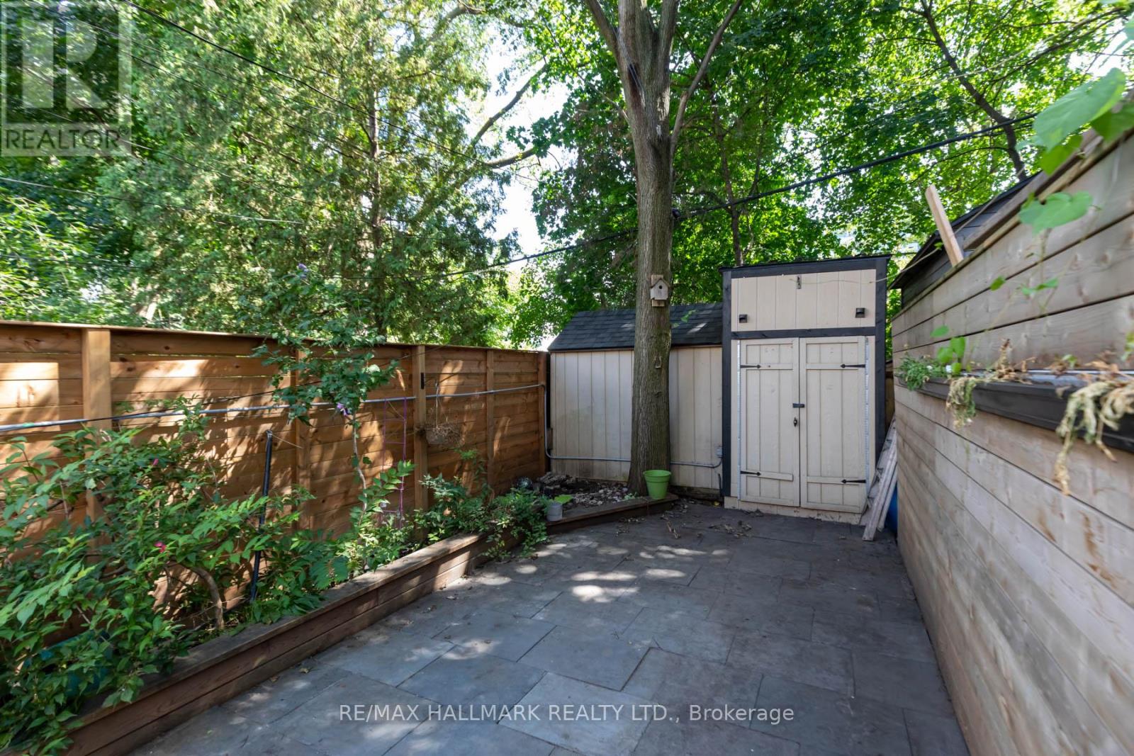 17 Mountalan Avenue, Toronto, Ontario  M4J 1H3 - Photo 36 - E12962502