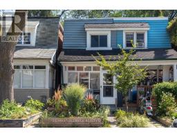 17 MOUNTALAN AVENUE, Toronto, Ontario