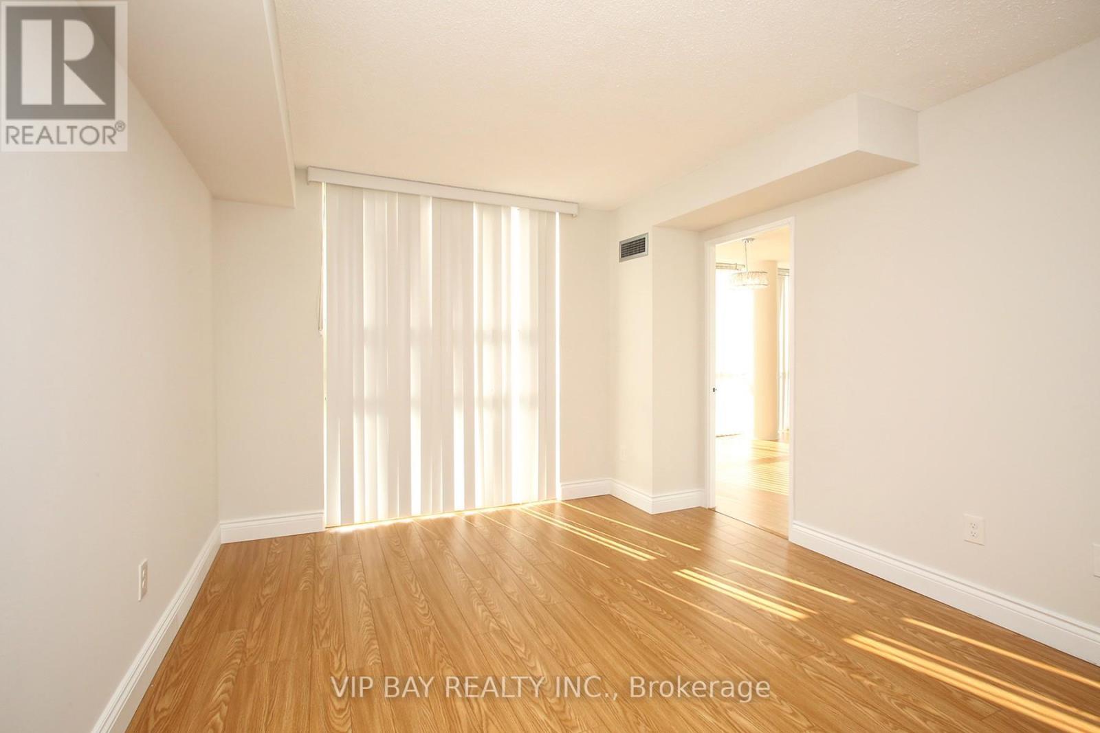 1012 - 20 Harding Boulevard W, Richmond Hill, Ontario  L4C 9S4 - Photo 13 - N12962488