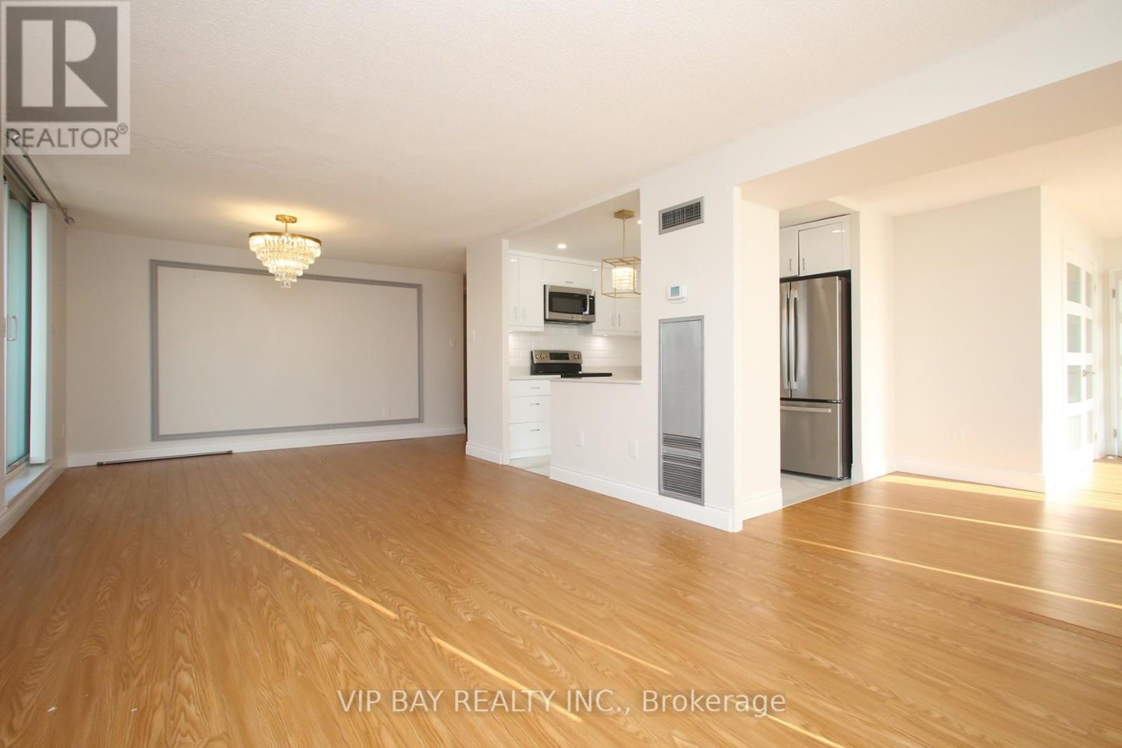 1012 - 20 Harding Boulevard W, Richmond Hill, Ontario  L4C 9S4 - Photo 6 - N12962488