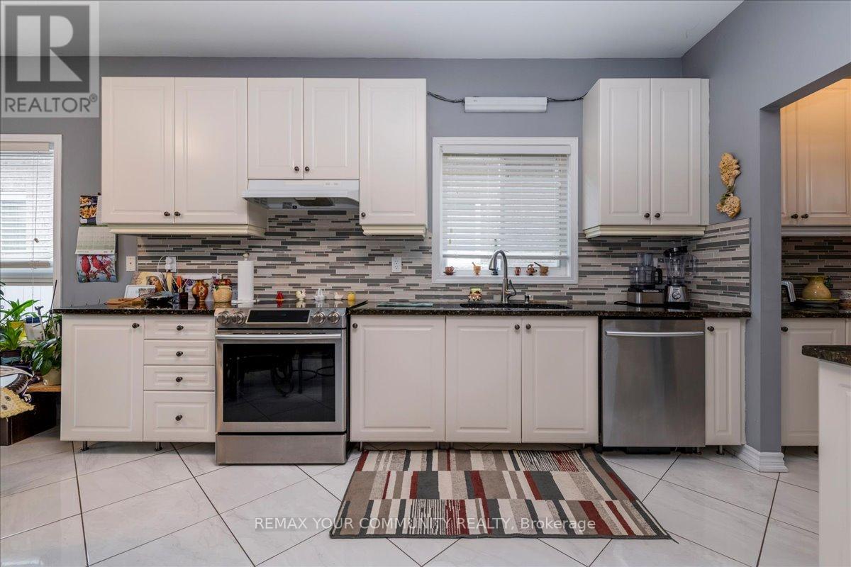 760 Freemont Court, Innisfil, Ontario  L9S 0K4 - Photo 11 - N12962528