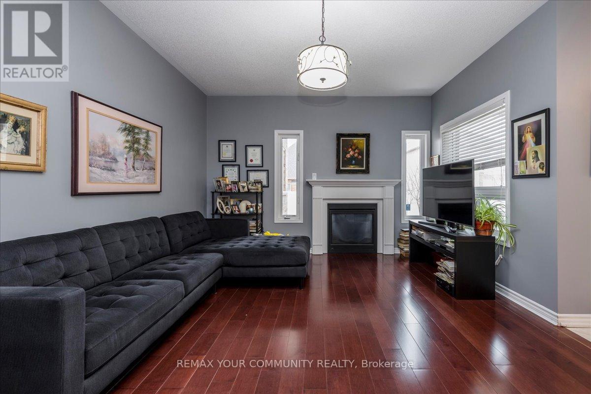 760 Freemont Court, Innisfil, Ontario  L9S 0K4 - Photo 16 - N12962528