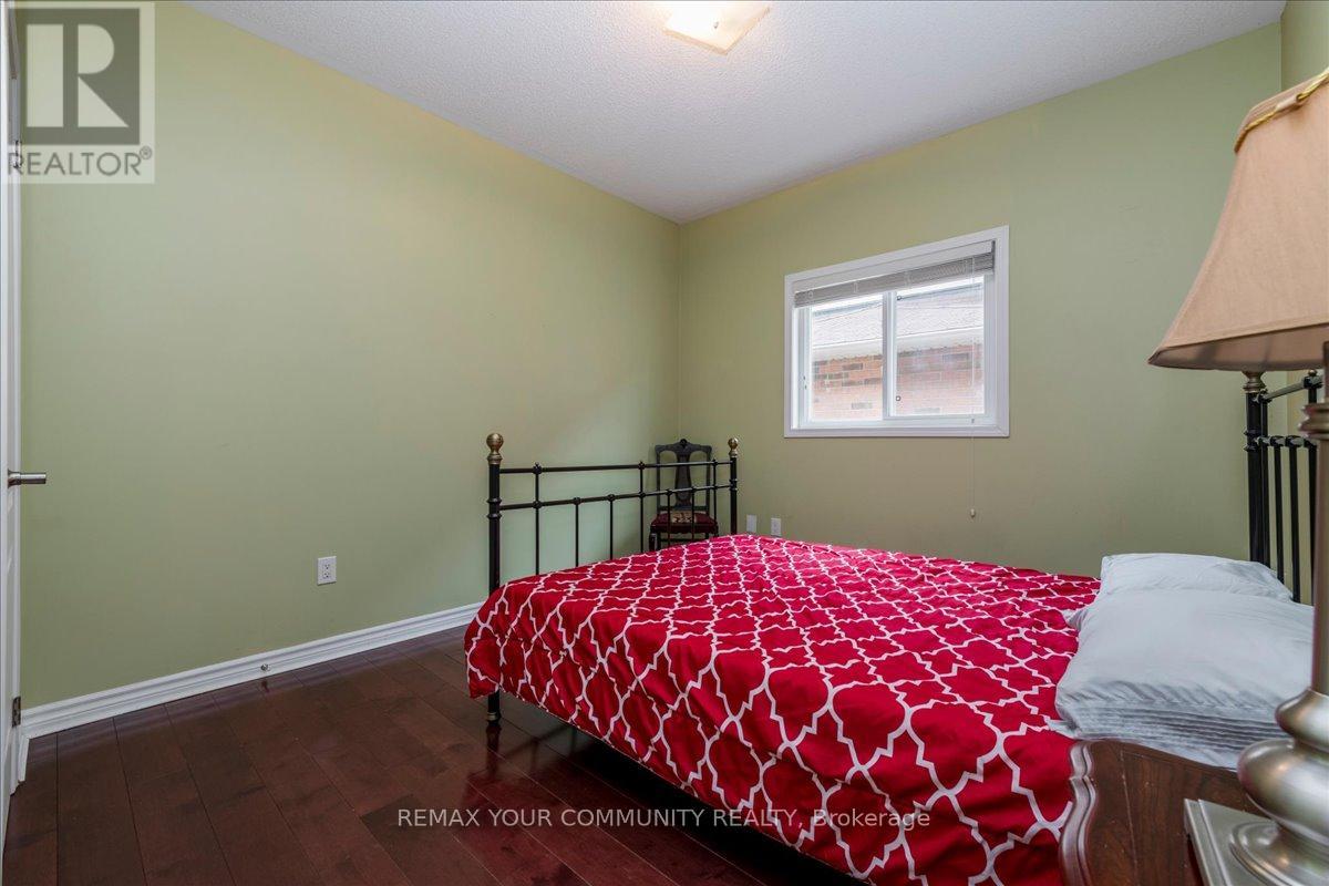 760 Freemont Court, Innisfil, Ontario  L9S 0K4 - Photo 18 - N12962528