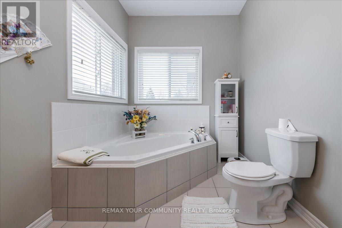 760 Freemont Court, Innisfil, Ontario  L9S 0K4 - Photo 22 - N12962528