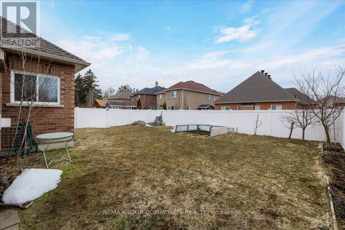 760 Freemont Court, Innisfil, Ontario  L9S 0K4 - Photo 28 - N12962528