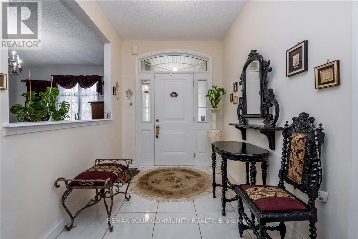 760 Freemont Court, Innisfil, Ontario  L9S 0K4 - Photo 4 - N12962528