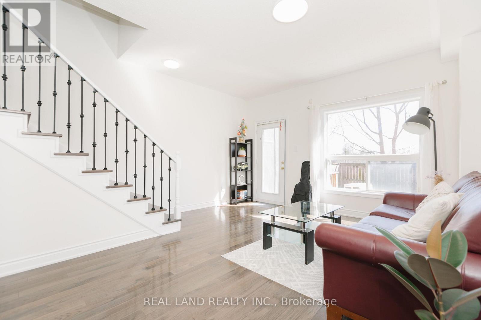 22 Loring Doolittle Court, Aurora, Ontario  L4G 7Y8 - Photo 4 - N12962538