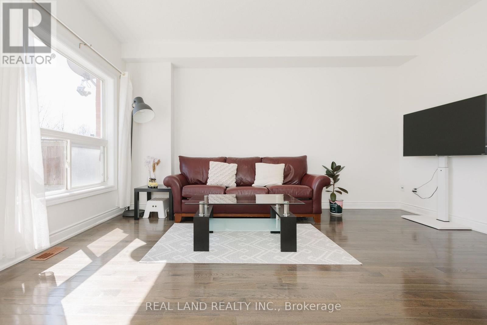 22 Loring Doolittle Court, Aurora, Ontario  L4G 7Y8 - Photo 8 - N12962538