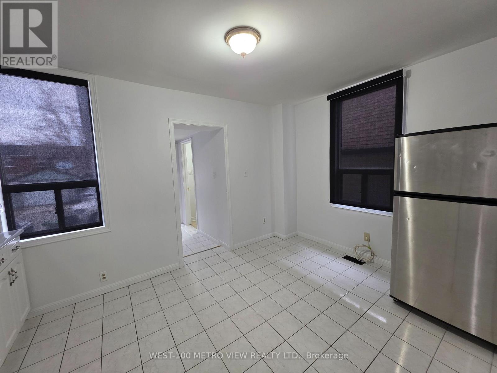 1075 Dufferin Street, Toronto, Ontario  M6H 4B5 - Photo 5 - W12962496