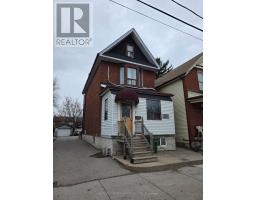 1075 DUFFERIN STREET, Toronto, Ontario