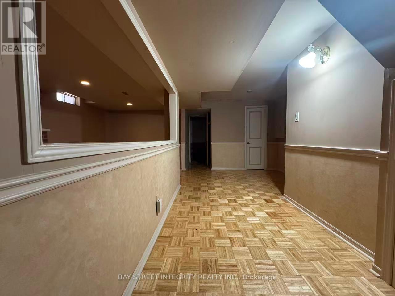 4255 Wakefield Crescent, Mississauga, Ontario  L5C 4M5 - Photo 27 - W12962518