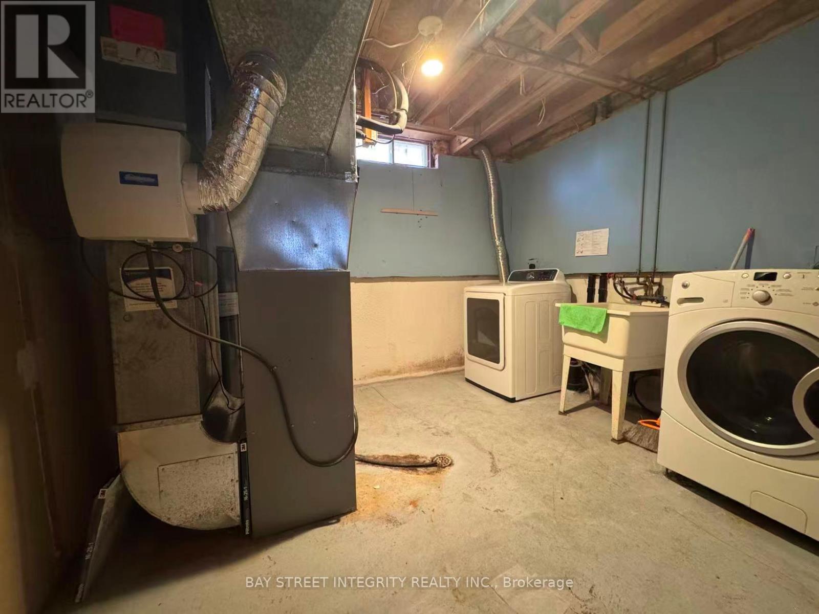 4255 Wakefield Crescent, Mississauga, Ontario  L5C 4M5 - Photo 29 - W12962518