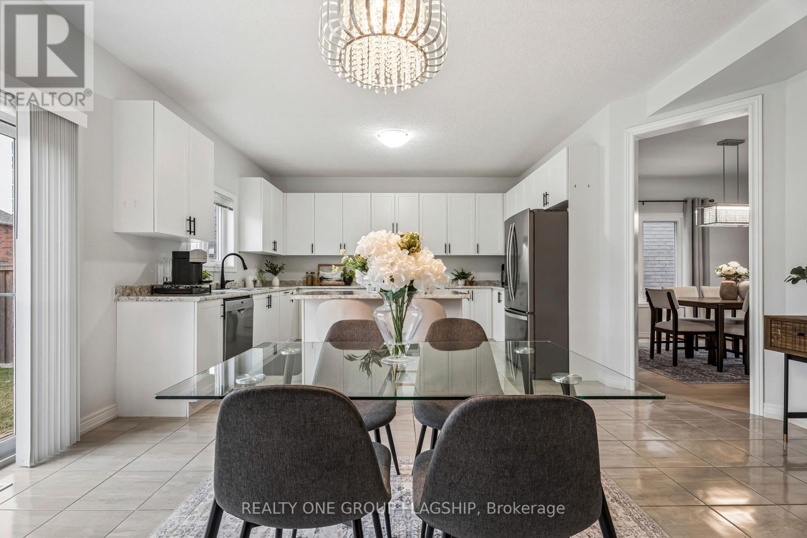 87 Dolomiti Court, Hamilton, Ontario  L0R 1P0 - Photo 8 - X12962526