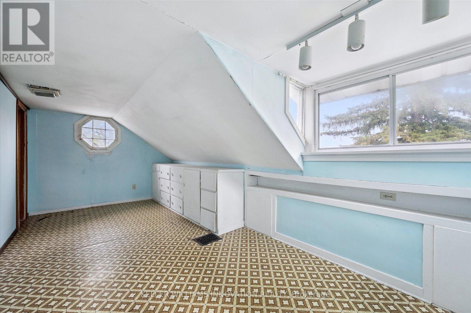 273 Thaler Avenue, Kitchener, Ontario  N2A 1R7 - Photo 21 - X12962532