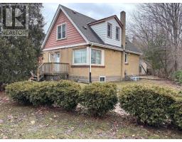 101 MERNA AVENUE, Hamilton, Ontario