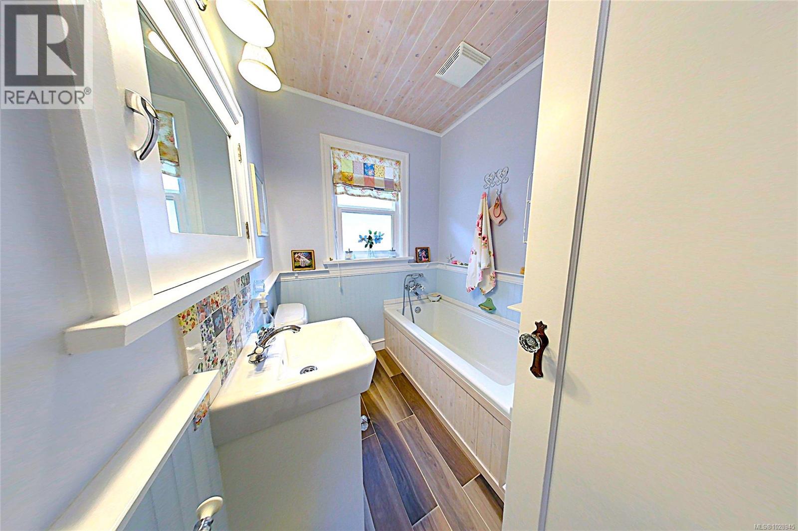 2958 1st Ave, Port Alberni, British Columbia  V9Y 1Y2 - Photo 9 - 1028945