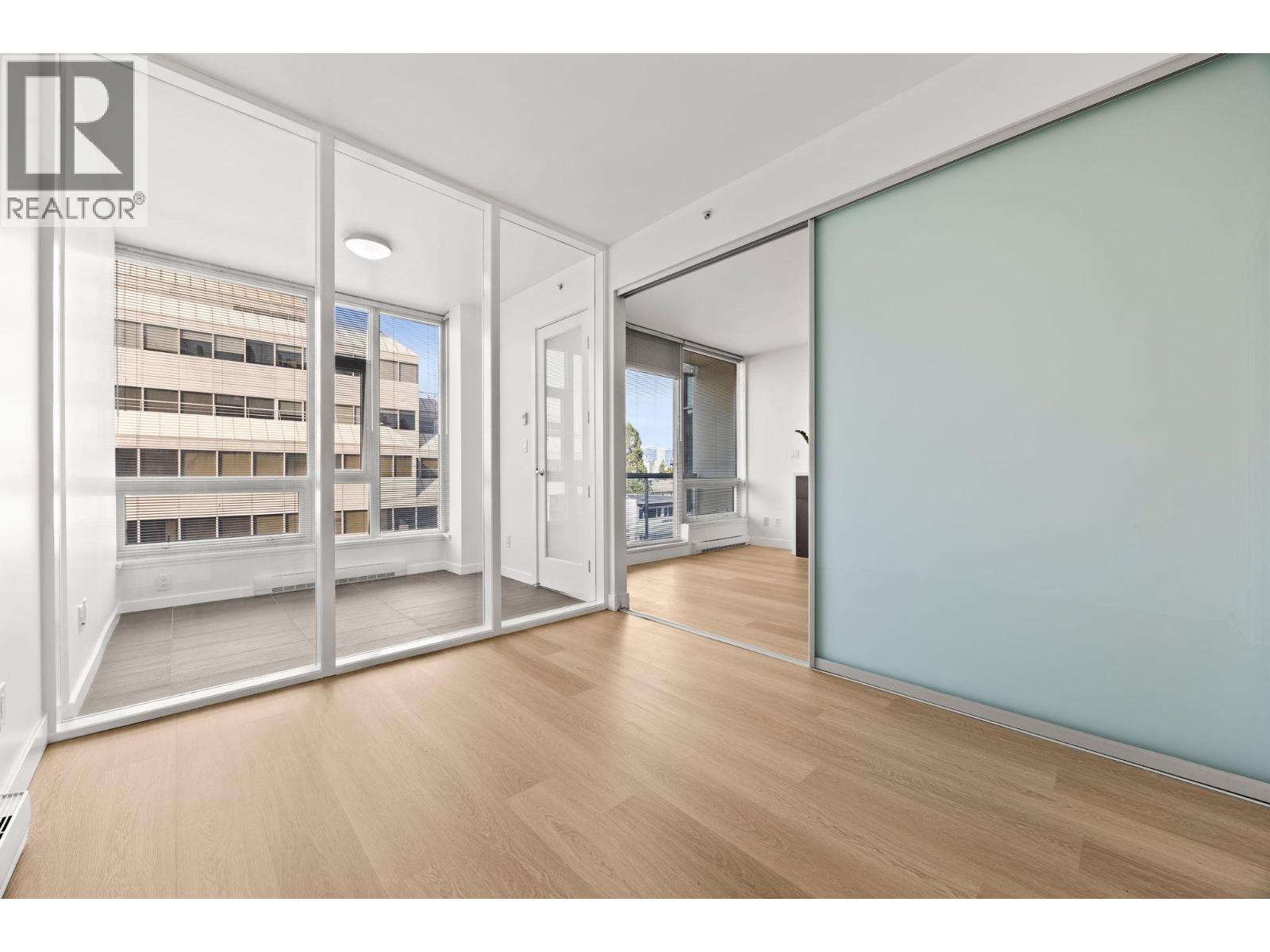 Listing Picture 9 of 30 : 308 2528 MAPLE STREET, Vancouver / 溫哥華 - 魯藝地產 Yvonne Lu Group - MLS Medallion Club Member