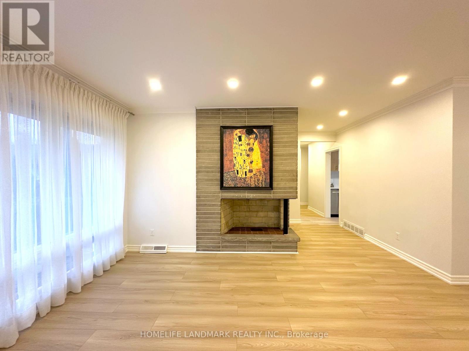 9 Terrington Court, Toronto, Ontario  M3B 2J9 - Photo 3 - C12961842