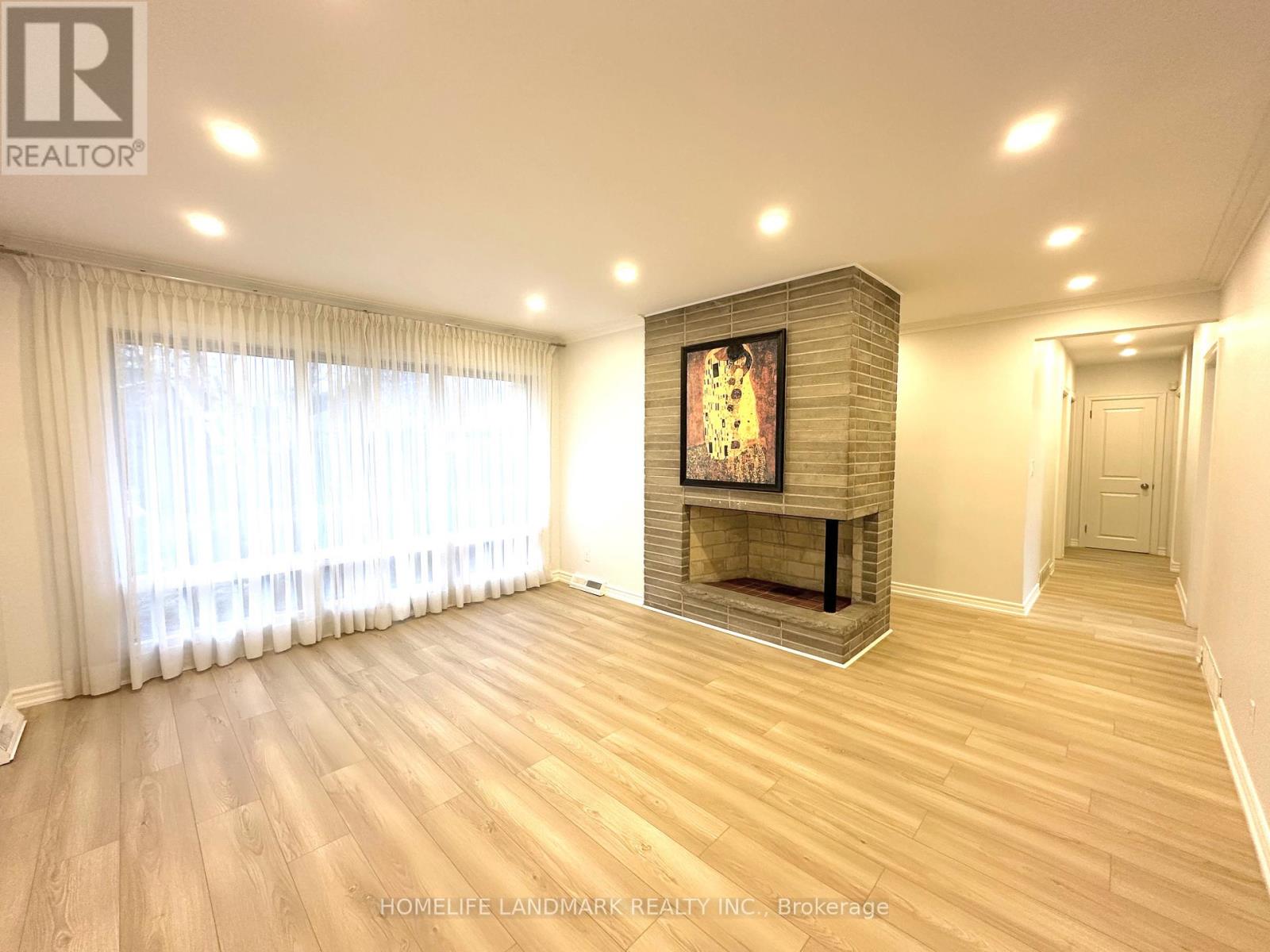 9 Terrington Court, Toronto, Ontario  M3B 2J9 - Photo 2 - C12961842