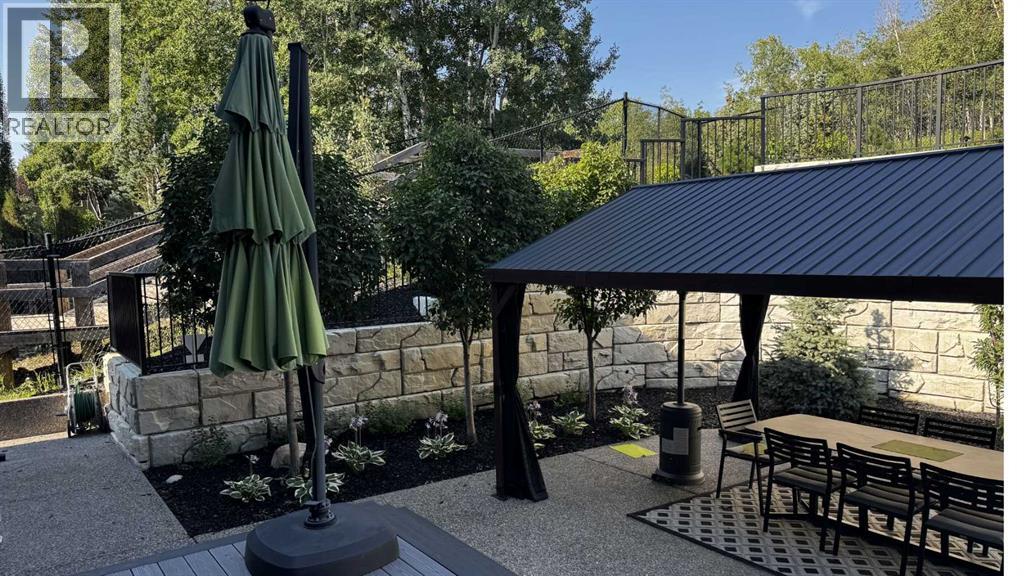 15 Elveden Place SW, Calgary, Alberta  T3H 0L1 - Photo 49 - A2297111