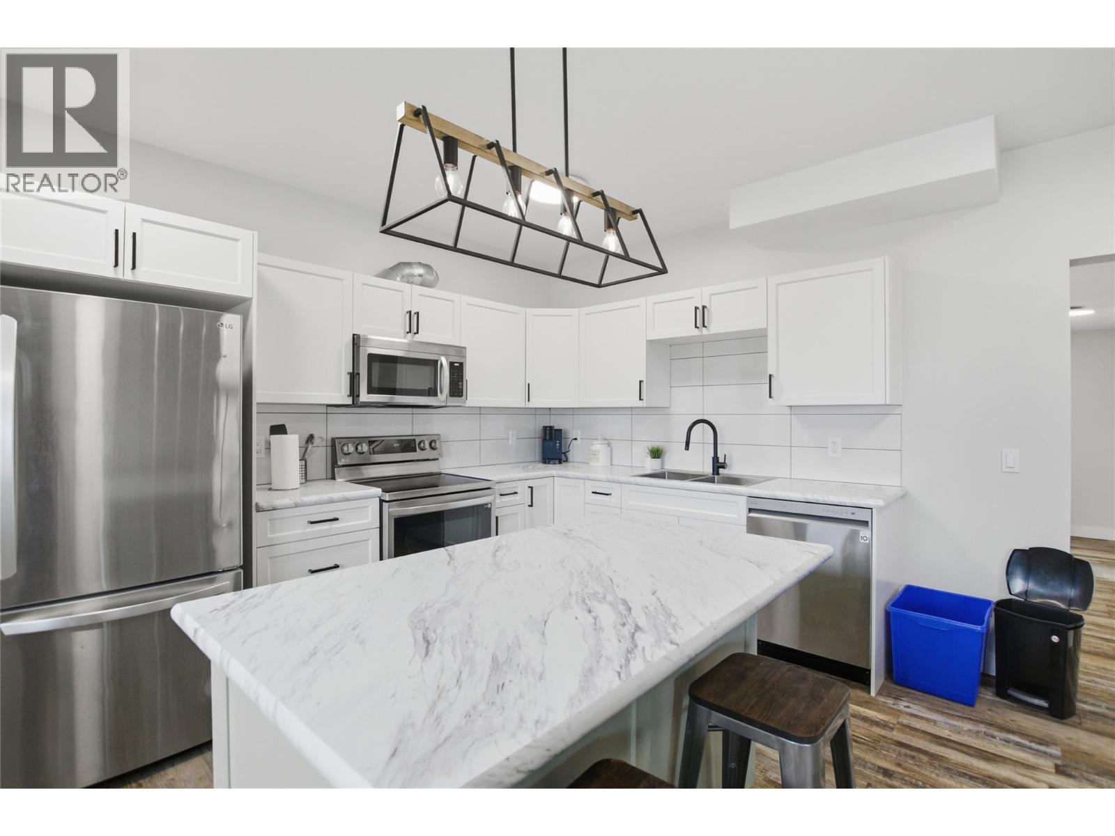 356 Gleneagles Drive, Kamloops, British Columbia  V2E 1Z4 - Photo 35 - 10377031