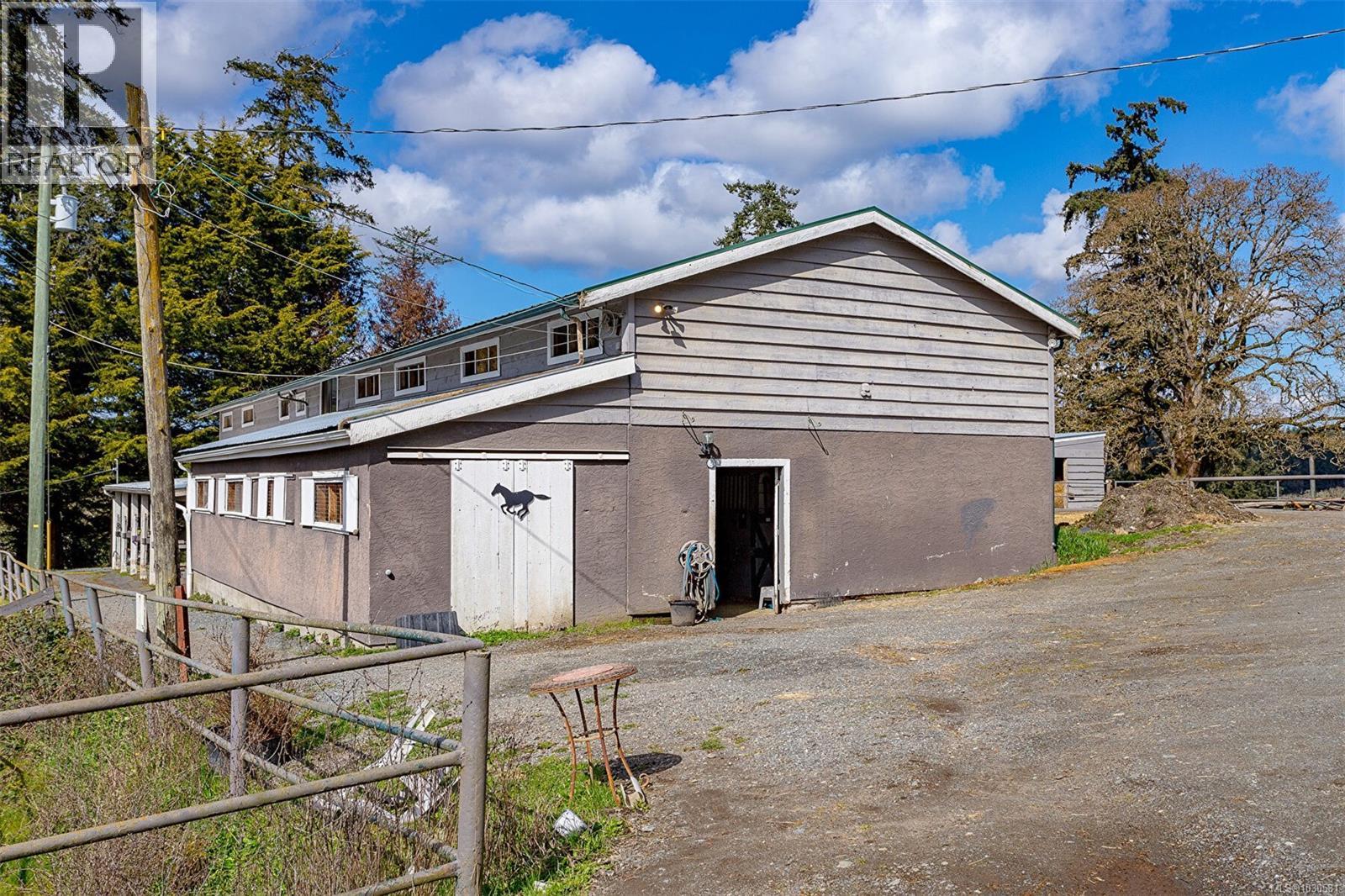 4040 Holland Ave, Saanich, British Columbia  V8Z 5K1 - Photo 62 - 1030581