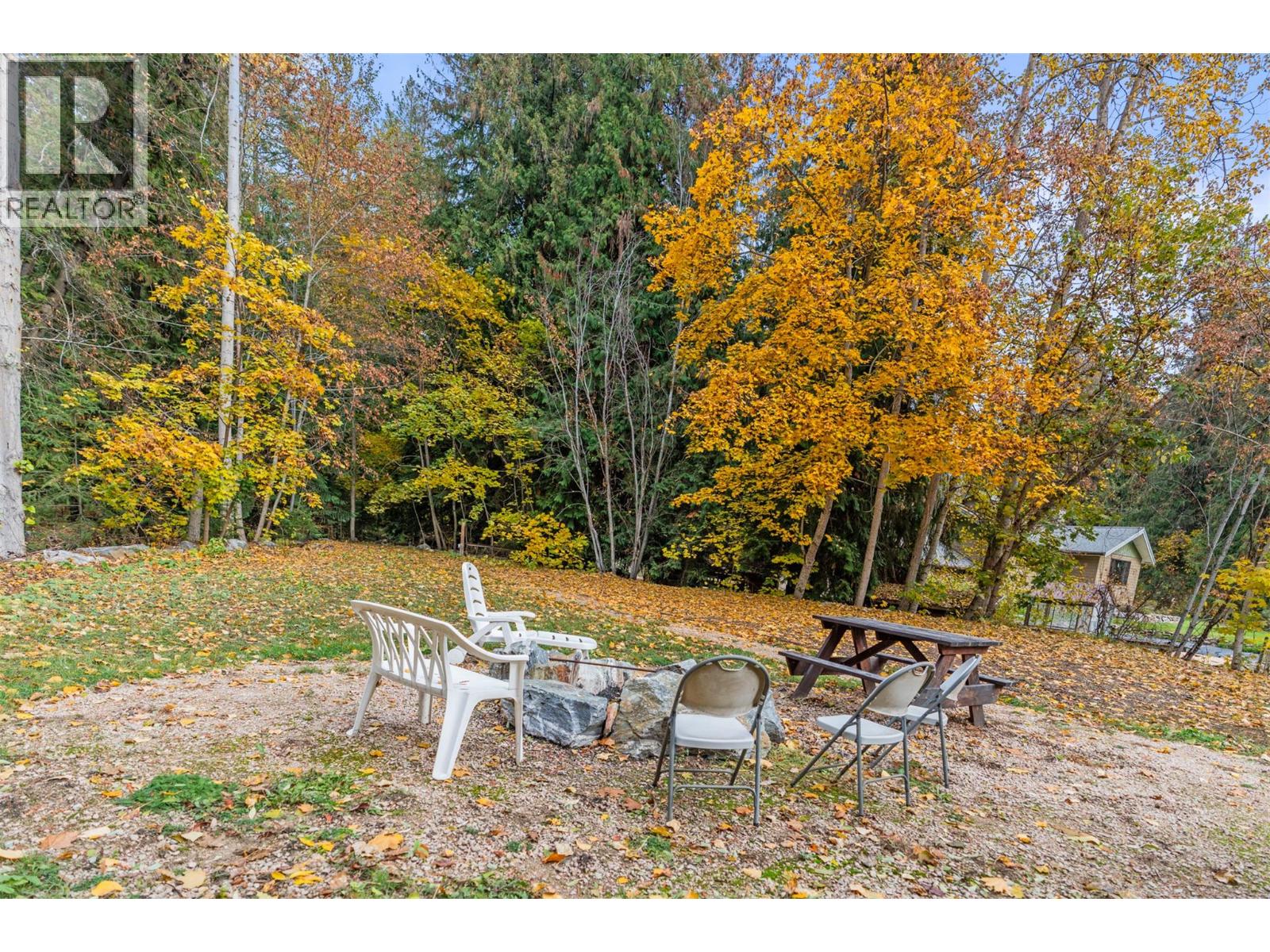 5615 East Vernon Road, Vernon, British Columbia  V1B 3K1 - Photo 63 - 10367649