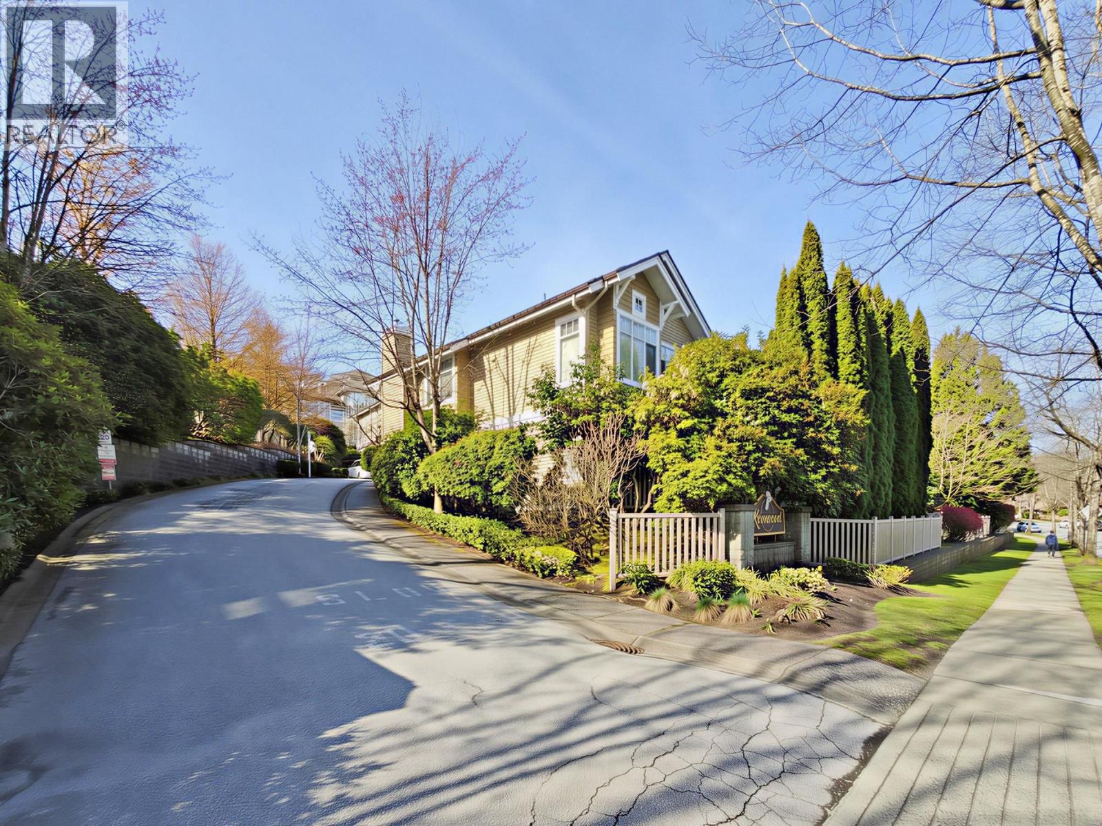 60 5200 Oakmount Crescent, Burnaby, British Columbia  V5H 4S1 - Photo 2 - R3103968