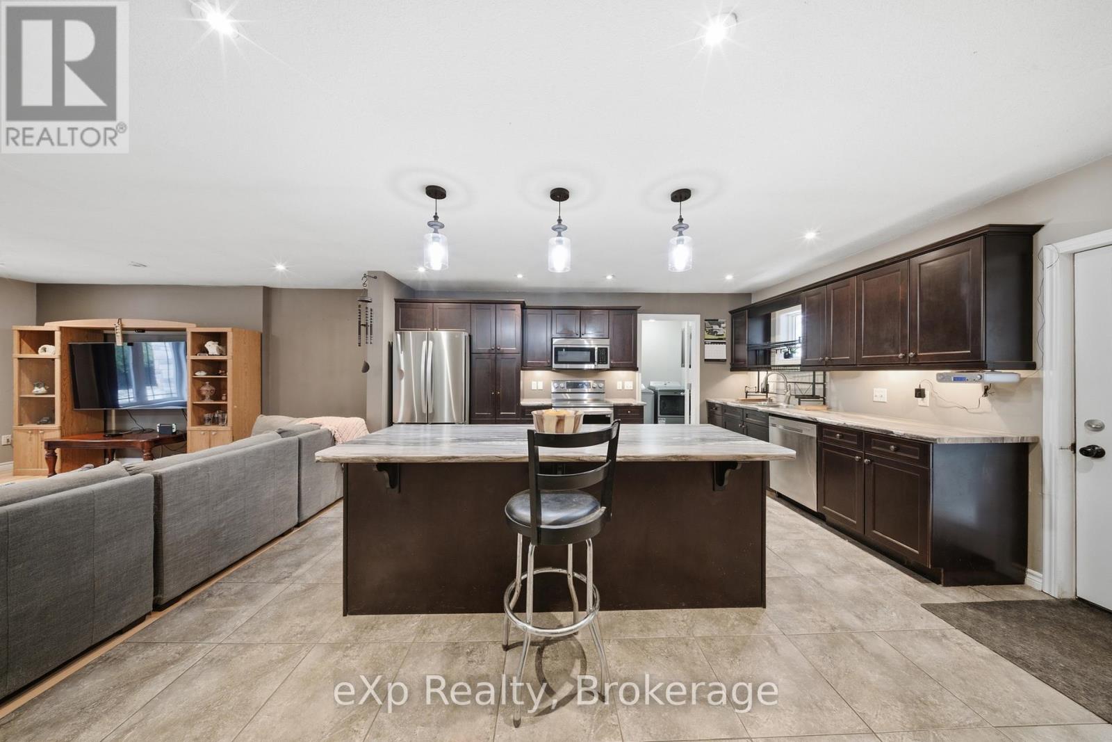 90806 Driftwood Beach Road, Howick, Ontario  N0G 1M0 - Photo 12 - X12962568