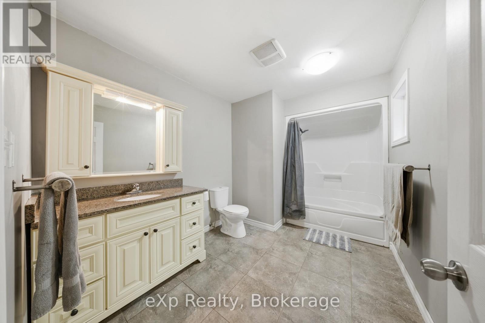 90806 Driftwood Beach Road, Howick, Ontario  N0G 1M0 - Photo 27 - X12962568