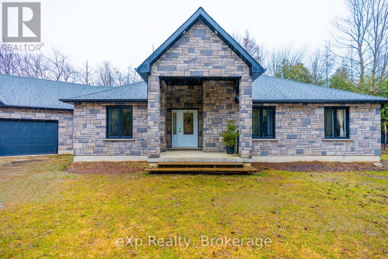 90806 Driftwood Beach Road, Howick, Ontario  N0G 1M0 - Photo 3 - X12962568