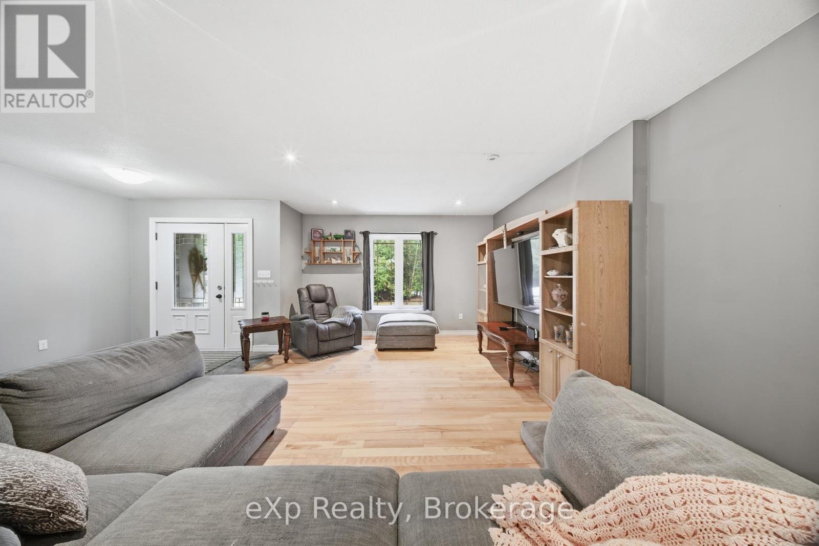 90806 Driftwood Beach Road, Howick, Ontario  N0G 1M0 - Photo 7 - X12962568