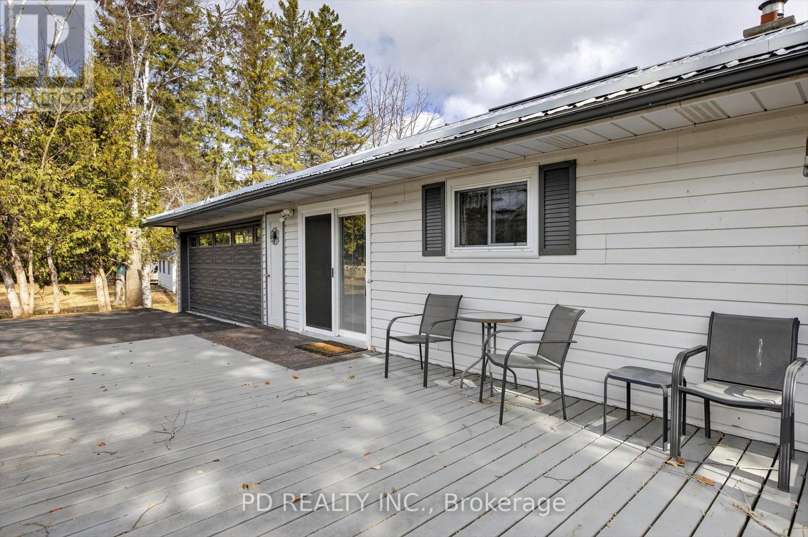 200 Charlore Park Drive, Kawartha Lakes, Ontario  K0L 2W0 - Photo 41 - X12962642